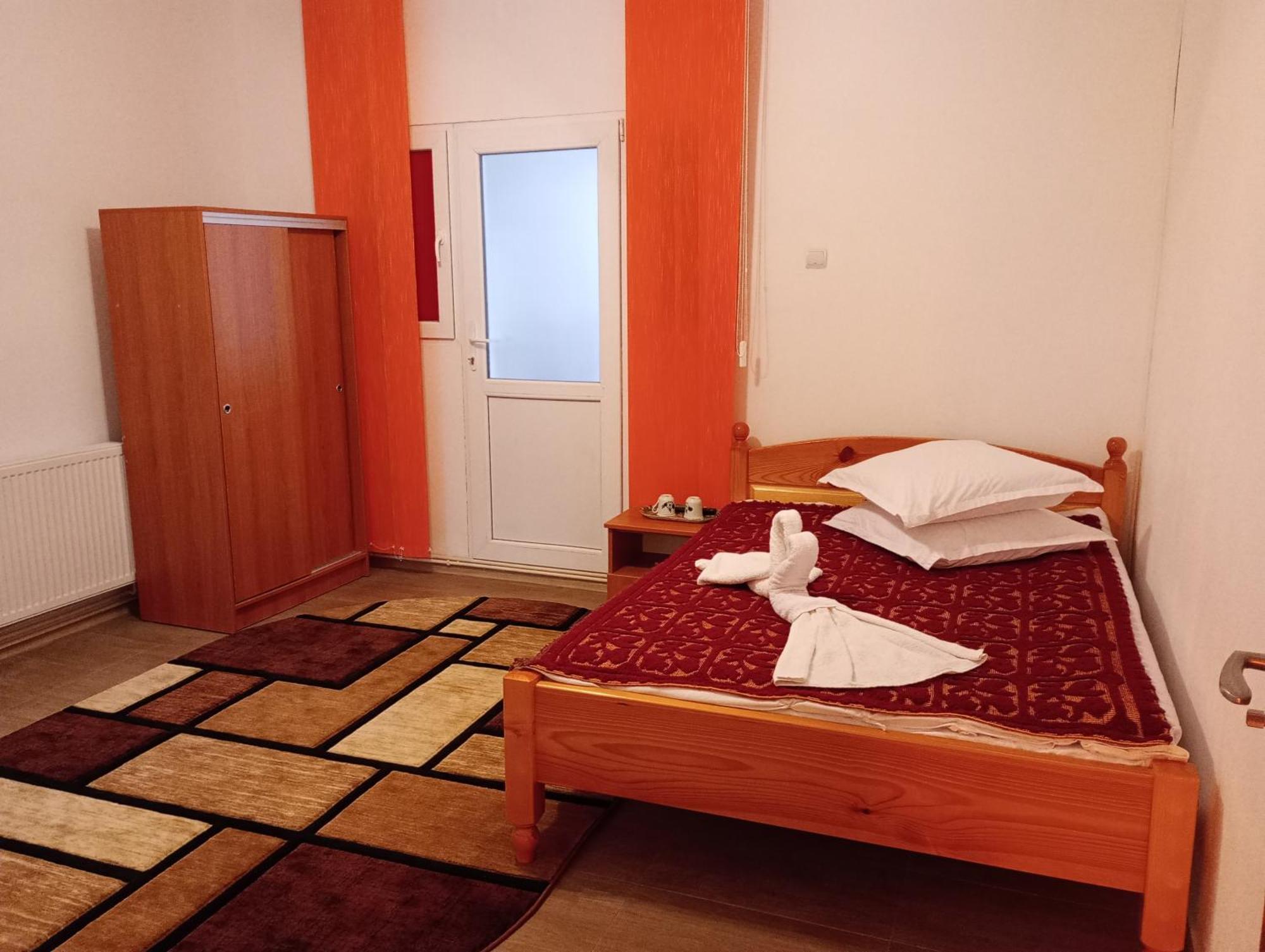 Pensiunea Irina 3 Zărneşti Exteriér fotografie